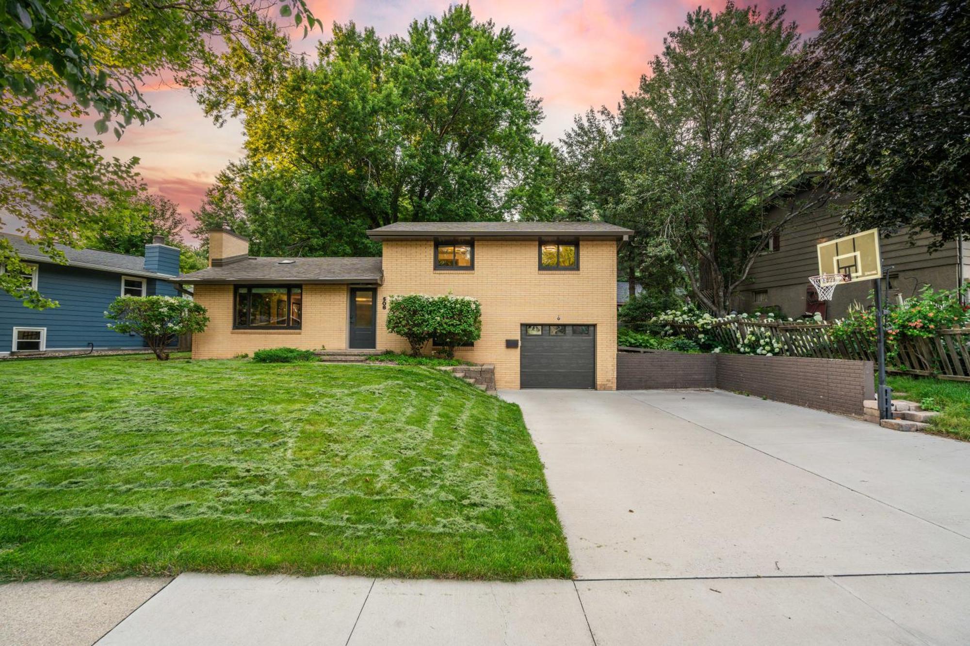 Brick House Villa Sioux Falls Buitenkant foto